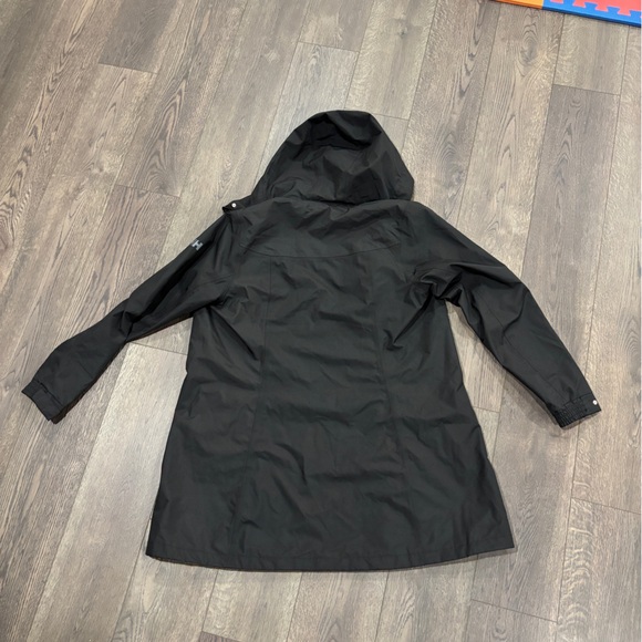 Helly Hansen Women’s Black Raincoat, Size Large - Picture 3 of 6